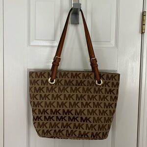 MK purse, like new